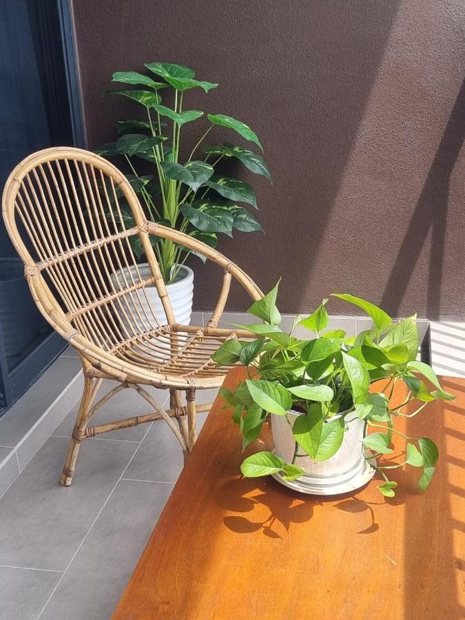 Mines Astetica Lake View Condo Seri Kembangan V1 Екстер'єр фото