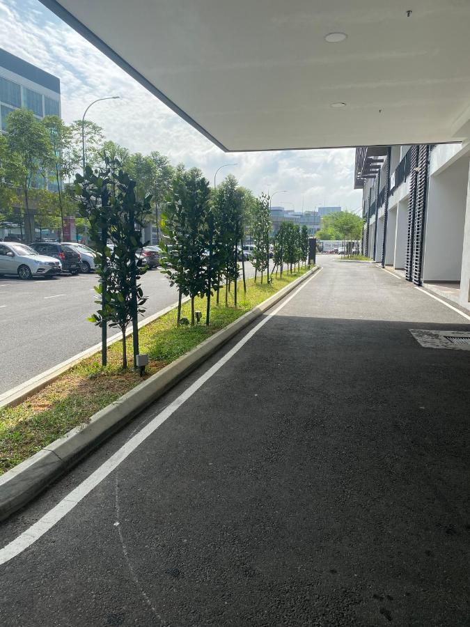 Mines Astetica Lake View Condo Seri Kembangan V1 Екстер'єр фото